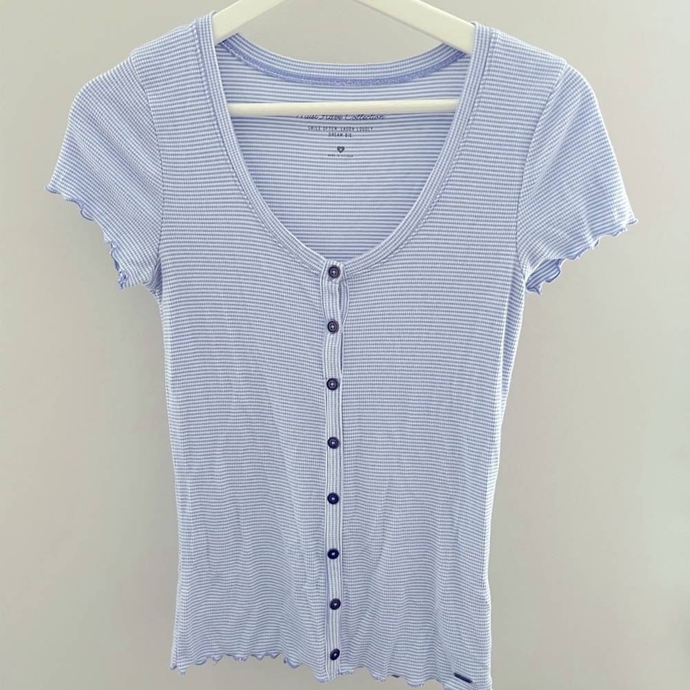 Hollister “Must Haves Collection” Button Tee